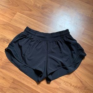 Lululemon Shorts Women’s 6